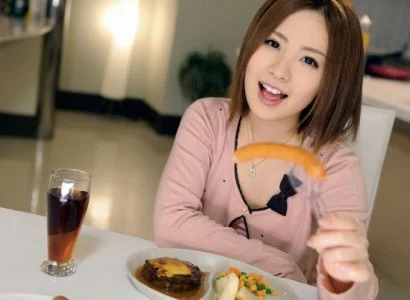 Người thương ăn bữa tối xong rồi địt em